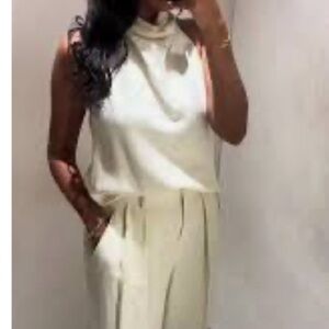 NWT- Boutique Brand Elegant Cream Sleeveless 2 pieces set. Small